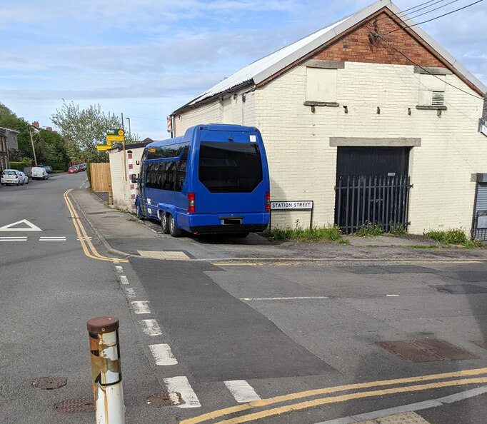 Three-axle dark blue vehicle, High Street, Pentwynmawr